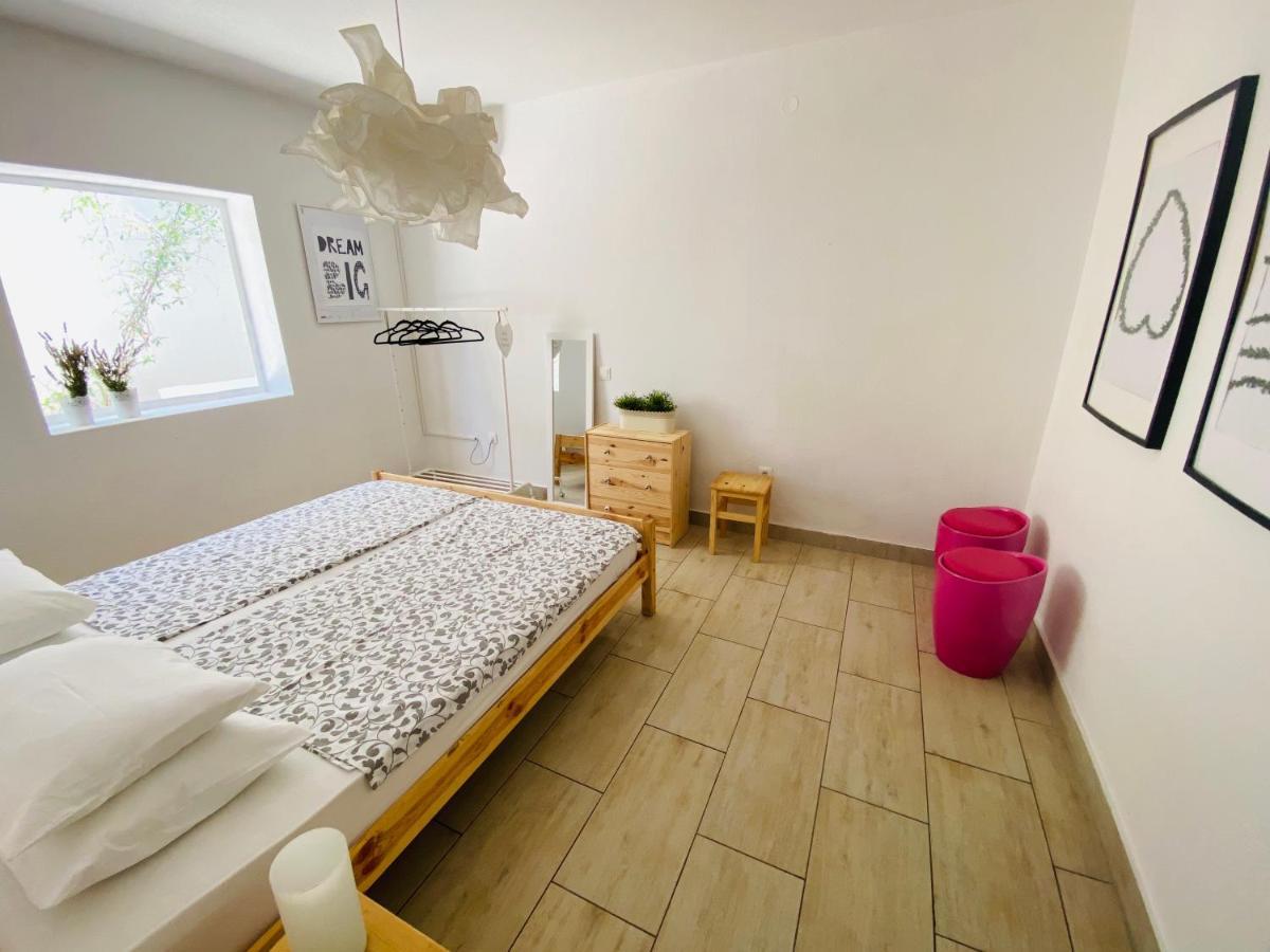Guesthouse Dvoshko Hvar Buitenkant foto