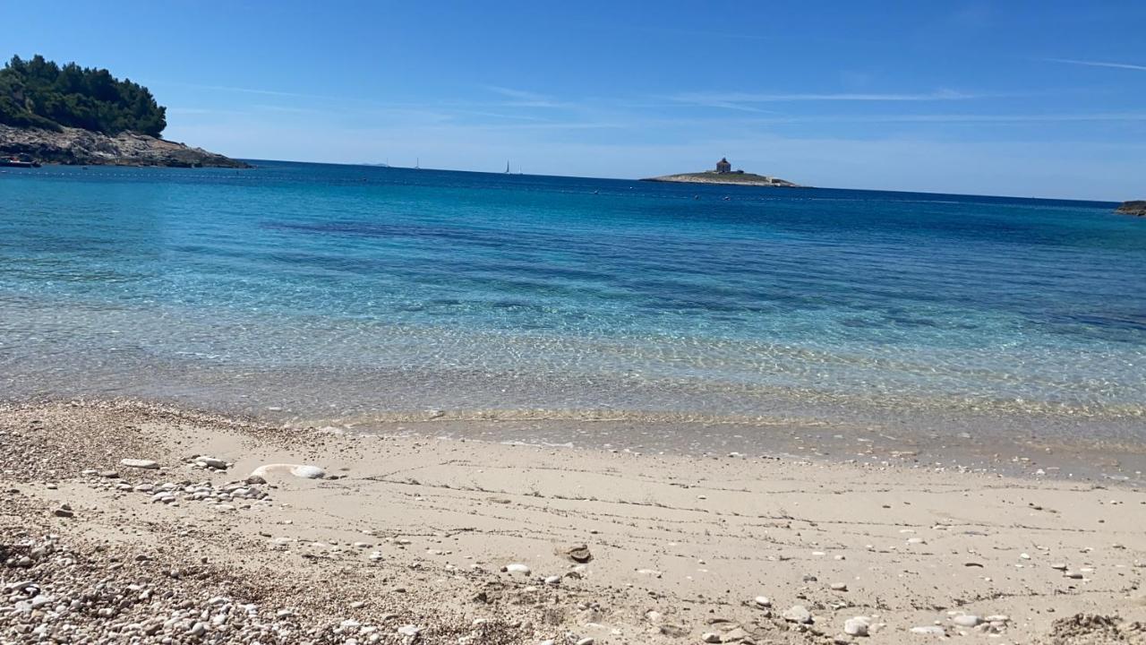 Guesthouse Dvoshko Hvar Buitenkant foto