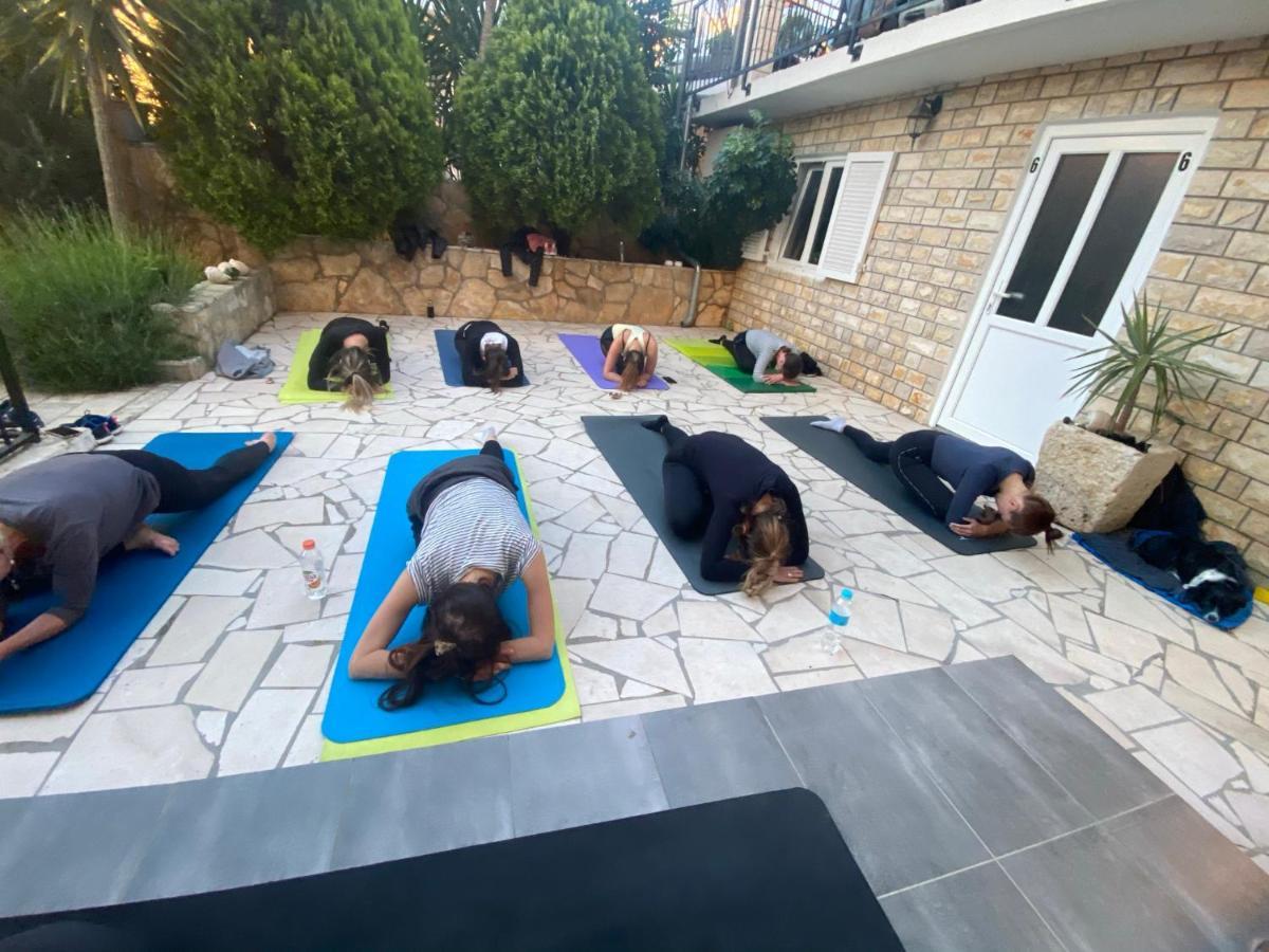 Guesthouse Dvoshko Hvar Buitenkant foto